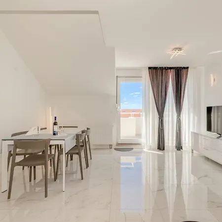 Spacious Family Mm Apartment